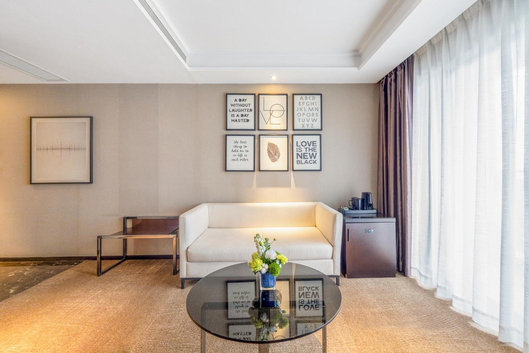 Zhonghao International Hotel Шеньчжень Екстер'єр фото