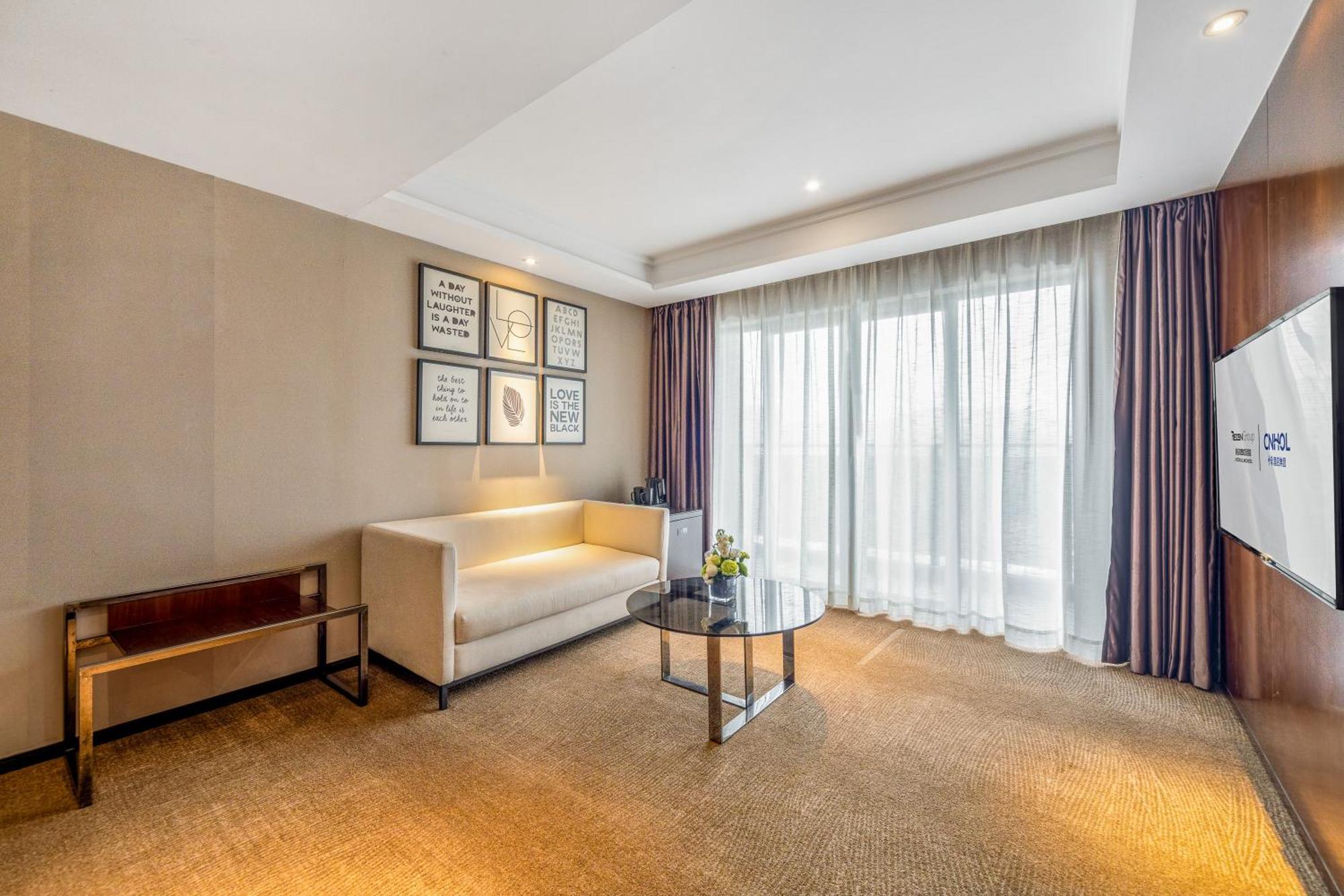 Zhonghao International Hotel Шеньчжень Екстер'єр фото