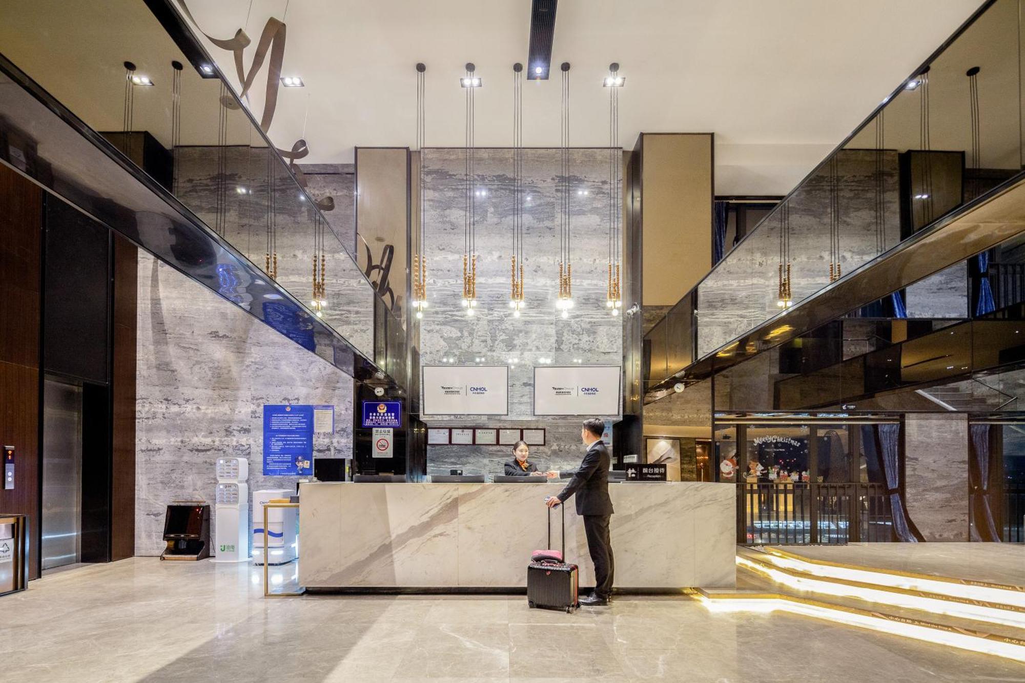 Zhonghao International Hotel Шеньчжень Екстер'єр фото